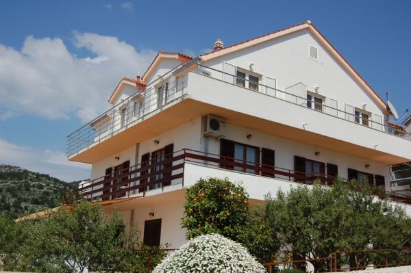 Apartments Marjana Tudor