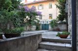 The apartment is modern and fully opremljen.Nalazi in a quiet neighborhood, only 10 minutes walk to...