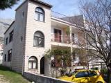 The apartments are located 50-100 m from the beach and 1000 meters from the center (10-15 minutes walk...