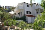 Pinia Villa is located in a quiet and picturesque part of Ciovo island, surrounded by pine forests and...