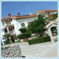 Spend your vacation on the island of sunshine, crystal clear sea un asim newly renovated apartments...