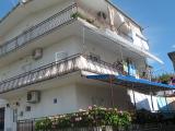 Apartments in the center of Makarska, the immediate vicinity of the main square and the waterfront....