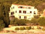 Vrkić Villa is located next to the sea. Beautiful clean beaches, peace and quiet, the sound waves will...