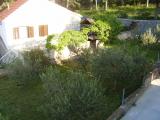 Smaller family house located in a quiet and peaceful location. Nice and open view of Split and its surroundings...