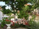 Fully furnished two bedroom apartment located in a prime location near the beach in Okrug Gornji. Restaurants...