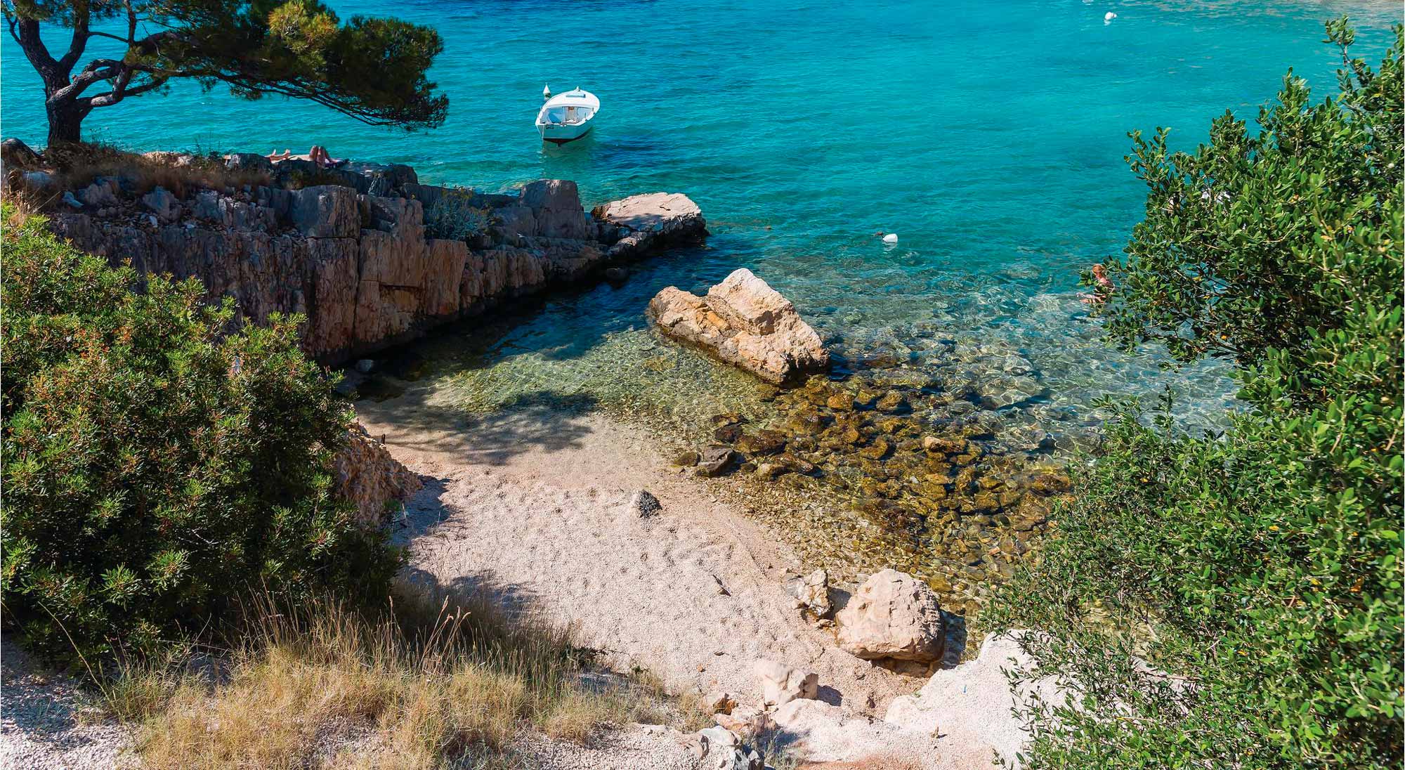 Bilo beach near Primošten accommodation and apartments nearby | Direct ...