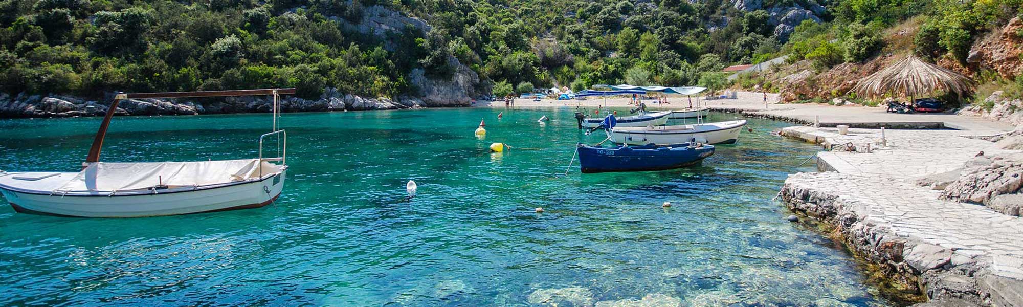 Ljubljeva Bay Beach Vinisce accommodation and apartments nearby
